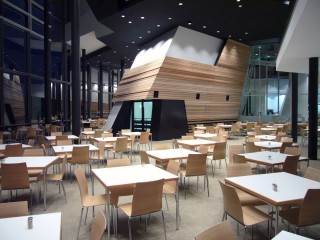 Linde Agora Restaurant Nachtstimmung